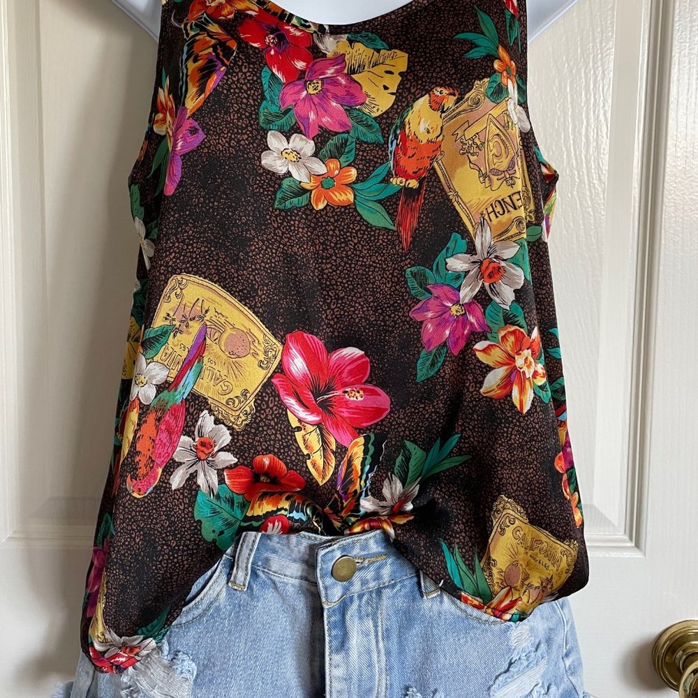 Vacation & Flower Top - Picture 3 of 5